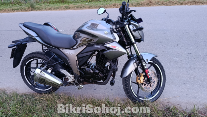 Suzuki Gixxer Monotone